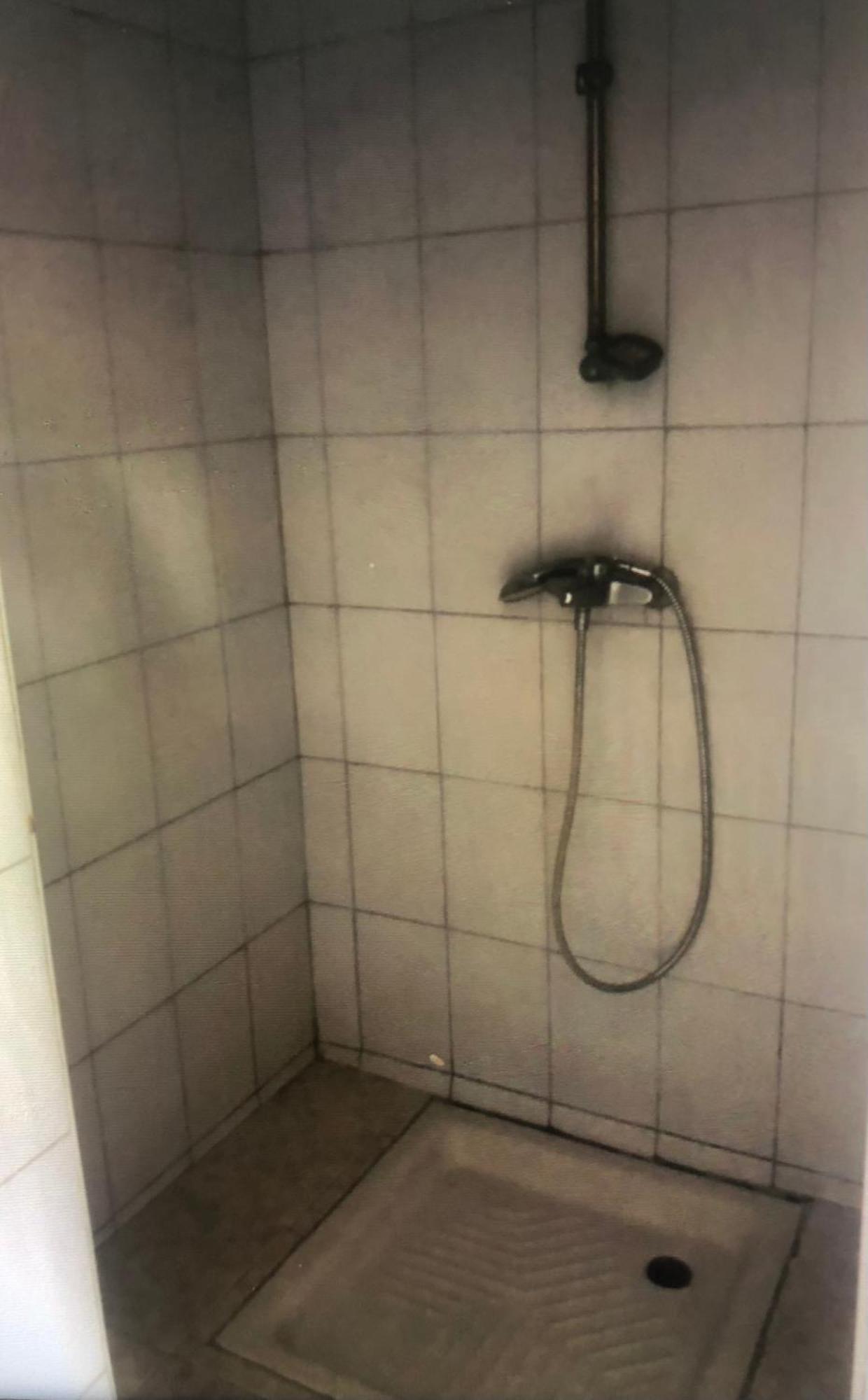 Tatys Homestay Dar es Salaam Esterno foto