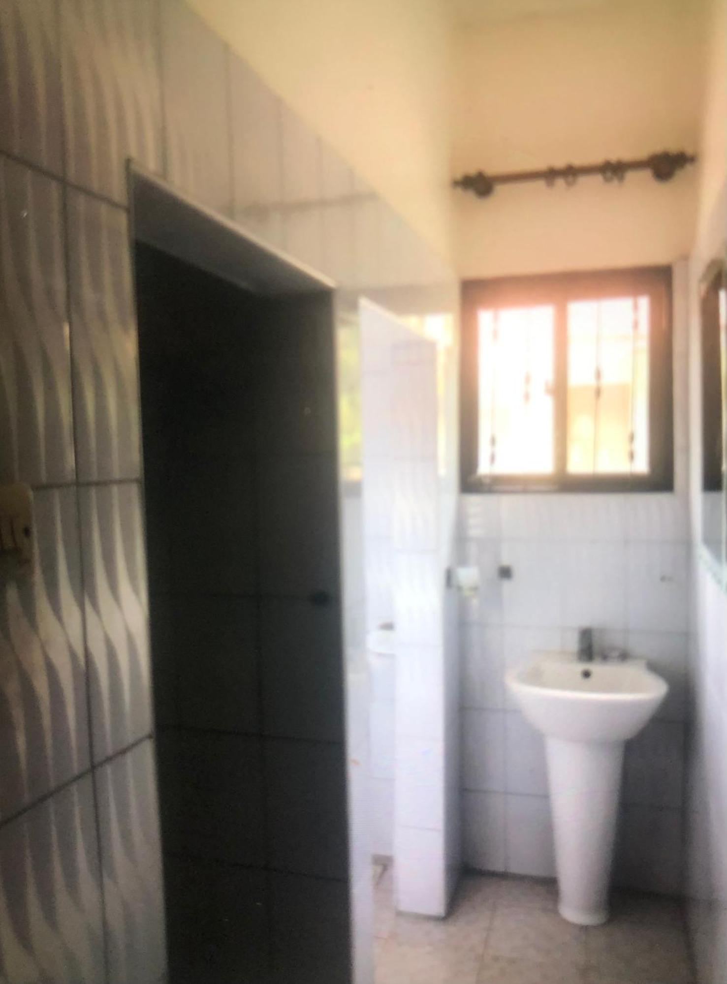 Tatys Homestay Dar es Salaam Esterno foto